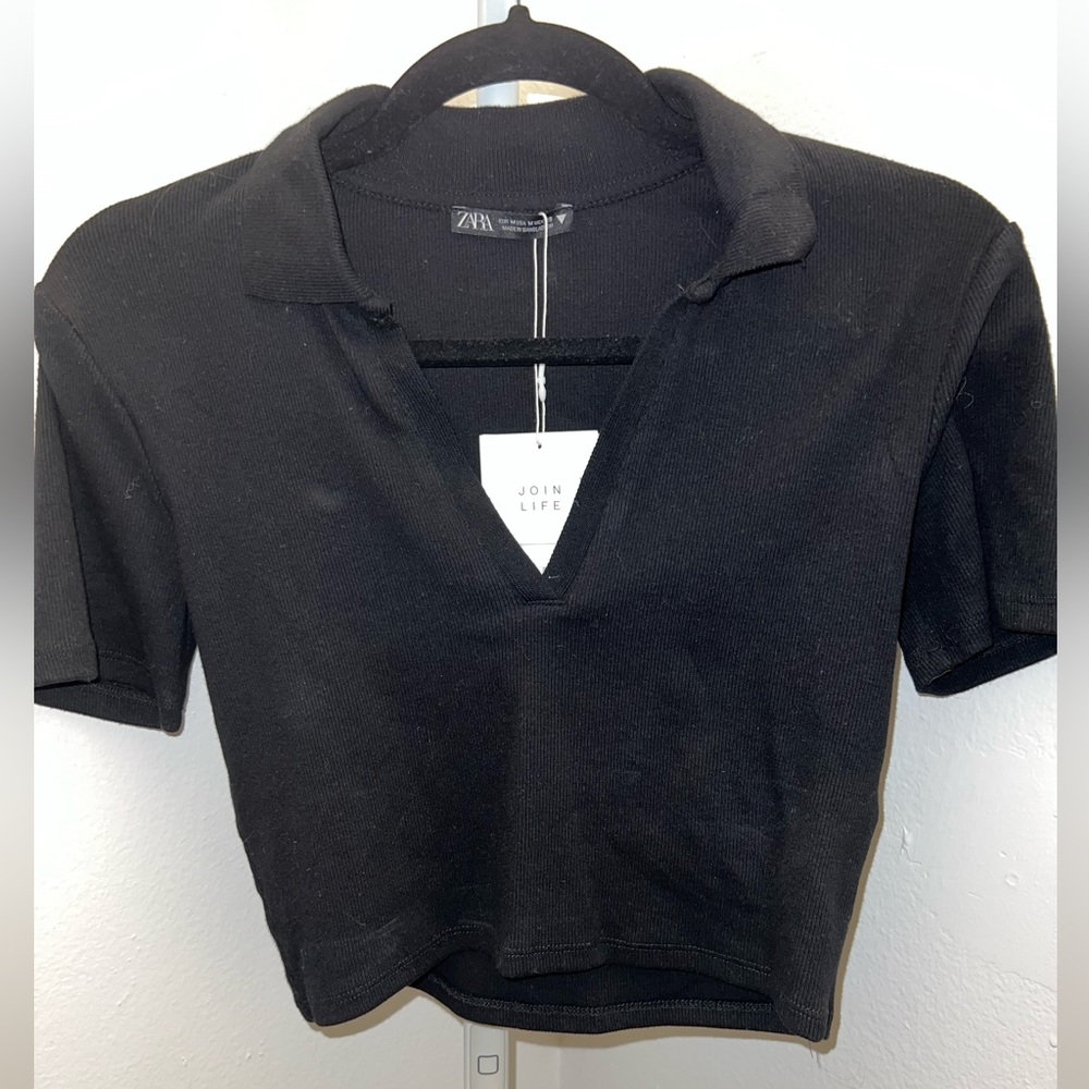 Black T-shirt